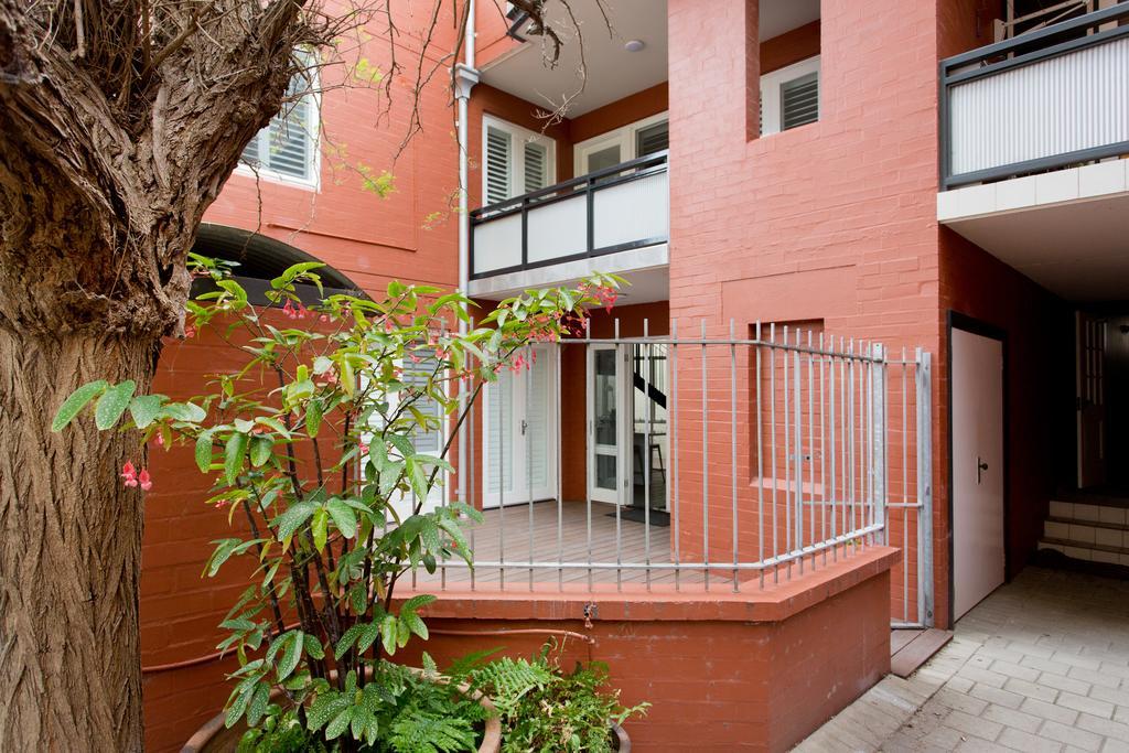 Stay Fresh - Fremantle Cbd Exterior photo